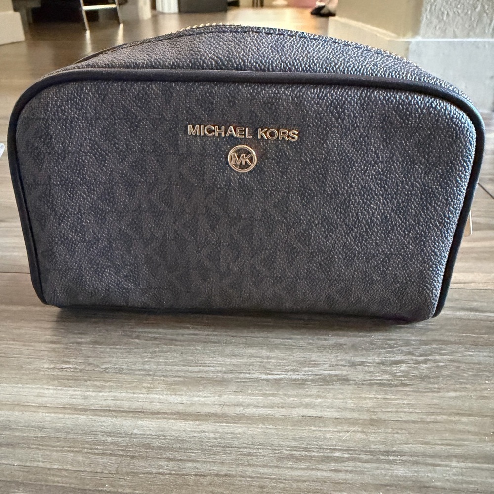 Michael Kors Brown/Tan Classic Men's Bag